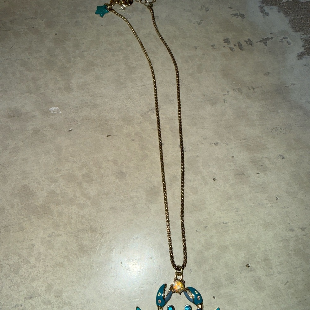 Betsey Johnson Blue Icy Crystal Crab Pendant Necklace 21" The Sea Nautical - Picture 4 of 7